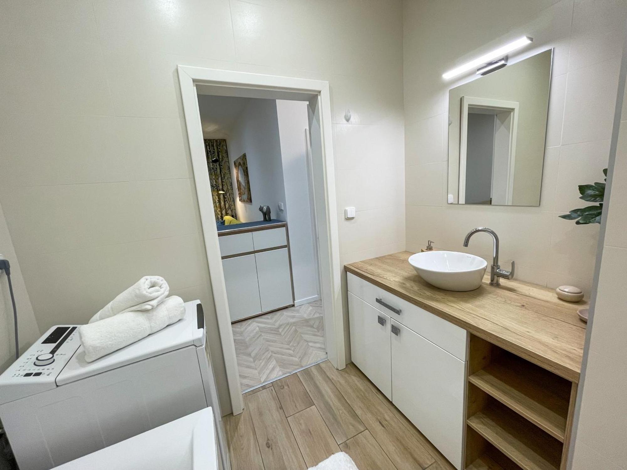 Luxury City Retreat With Terrace 科希策 外观 照片